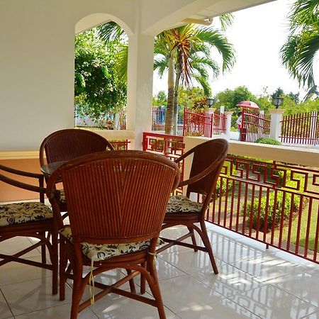 Olivia Resort Serviced Apartments And Bungalows Panglao Exteriör bild