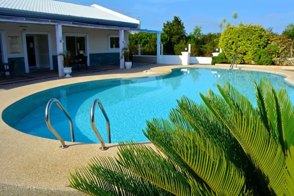 Olivia Resort Serviced Apartments And Bungalows Panglao Exteriör bild