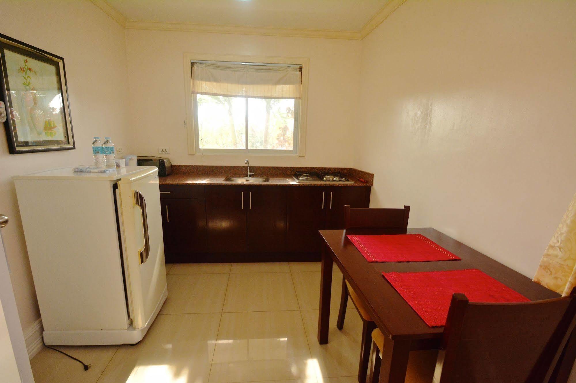 Olivia Resort Serviced Apartments And Bungalows Panglao Exteriör bild