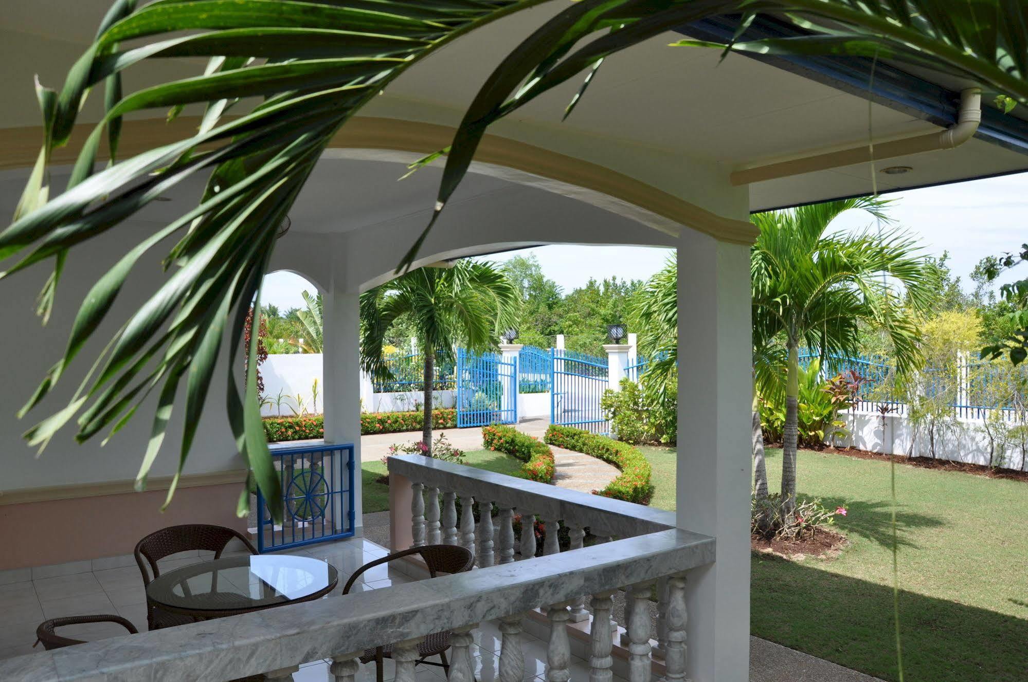 Olivia Resort Serviced Apartments And Bungalows Panglao Exteriör bild