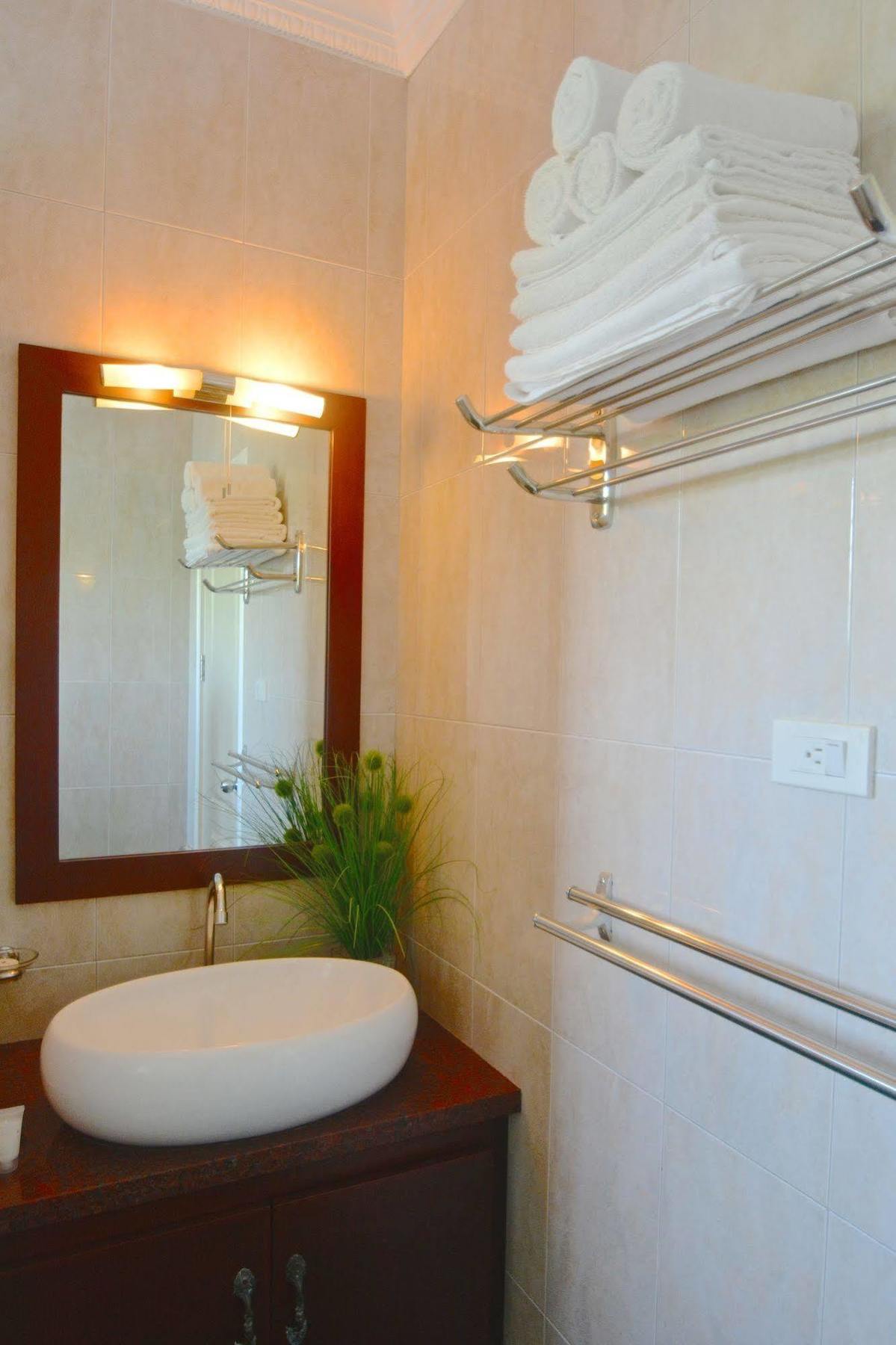 Olivia Resort Serviced Apartments And Bungalows Panglao Exteriör bild